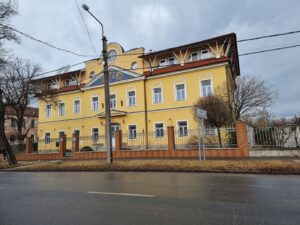 salétromos fal javítása
